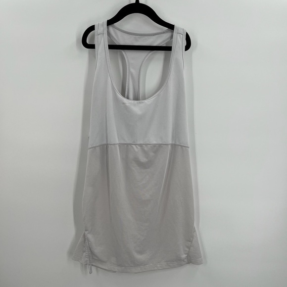 Fabletics White Ladies Activewear Tank - Picture 4 of 9